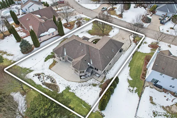 $699,900 | 6748 Yale Drive, Franklin, WI 53132