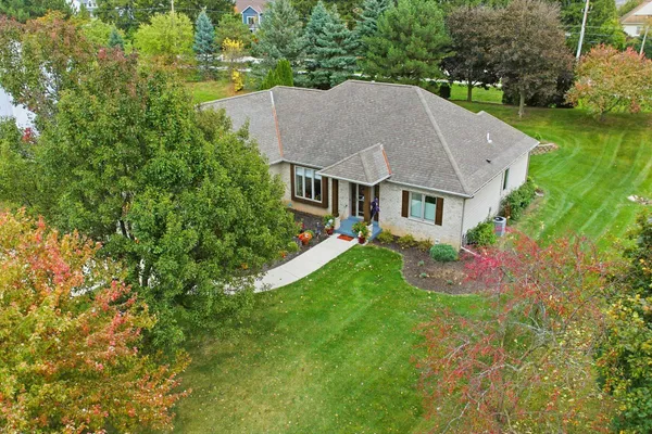 $699,900 | 6748 Yale Drive, Franklin, WI 53132