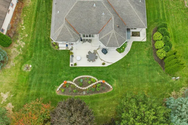 $699,900 | 6748 Yale Drive, Franklin, WI 53132