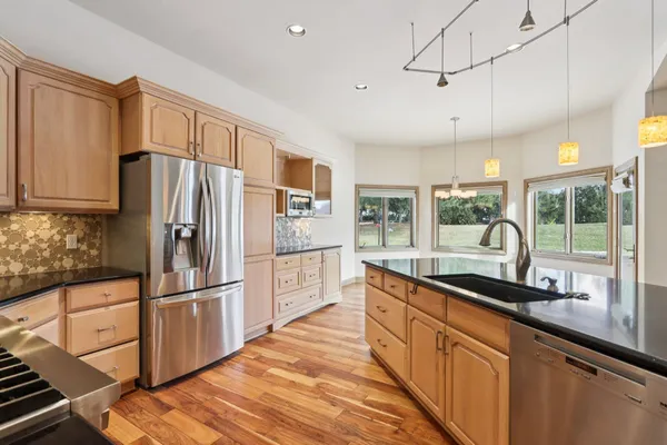 $699,900 | 6748 Yale Drive, Franklin, WI 53132