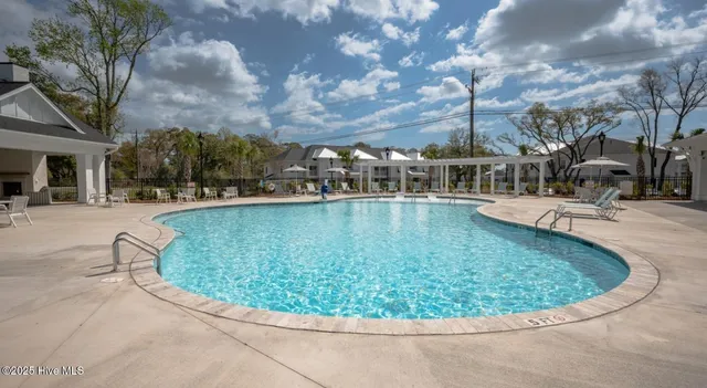 $1,557 | 115 Beaumont Oaks Drive, Unit B1, Wilmington, NC 28411