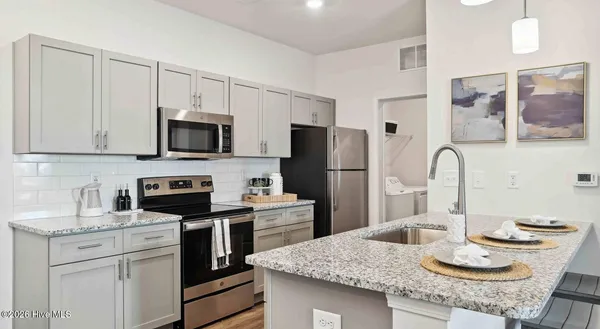 $1,820 | 115 Beaumont Oaks Drive, Unit DRIFTWOOD, Wilmington, NC 28411