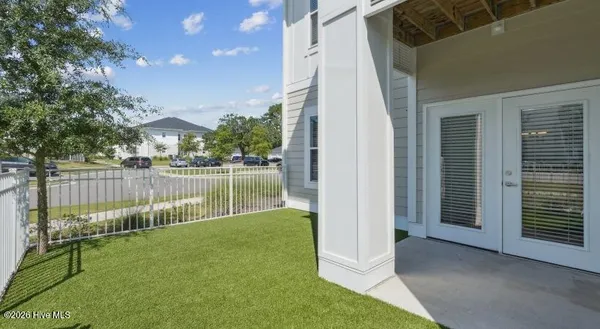 $1,820 | 115 Beaumont Oaks Drive, Unit DRIFTWOOD, Wilmington, NC 28411