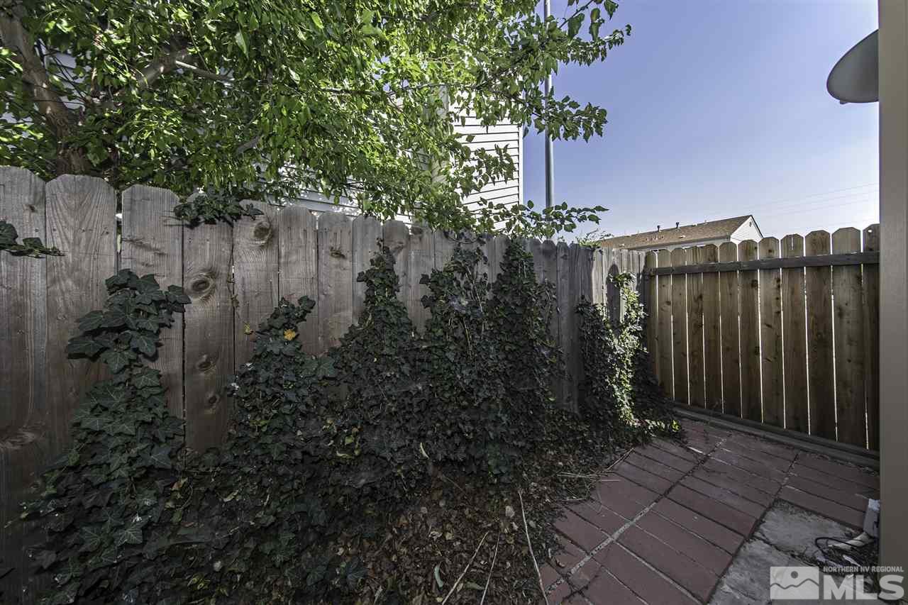 13860 Lear Boulevard Reno, NV 89506 - Photo 17 of 22 a view of outdoor space and yard