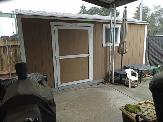 a view of an entryway