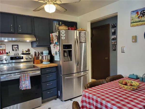 $330,000 | 45 Coulter Estates Drive, Burgettstown, PA 15021