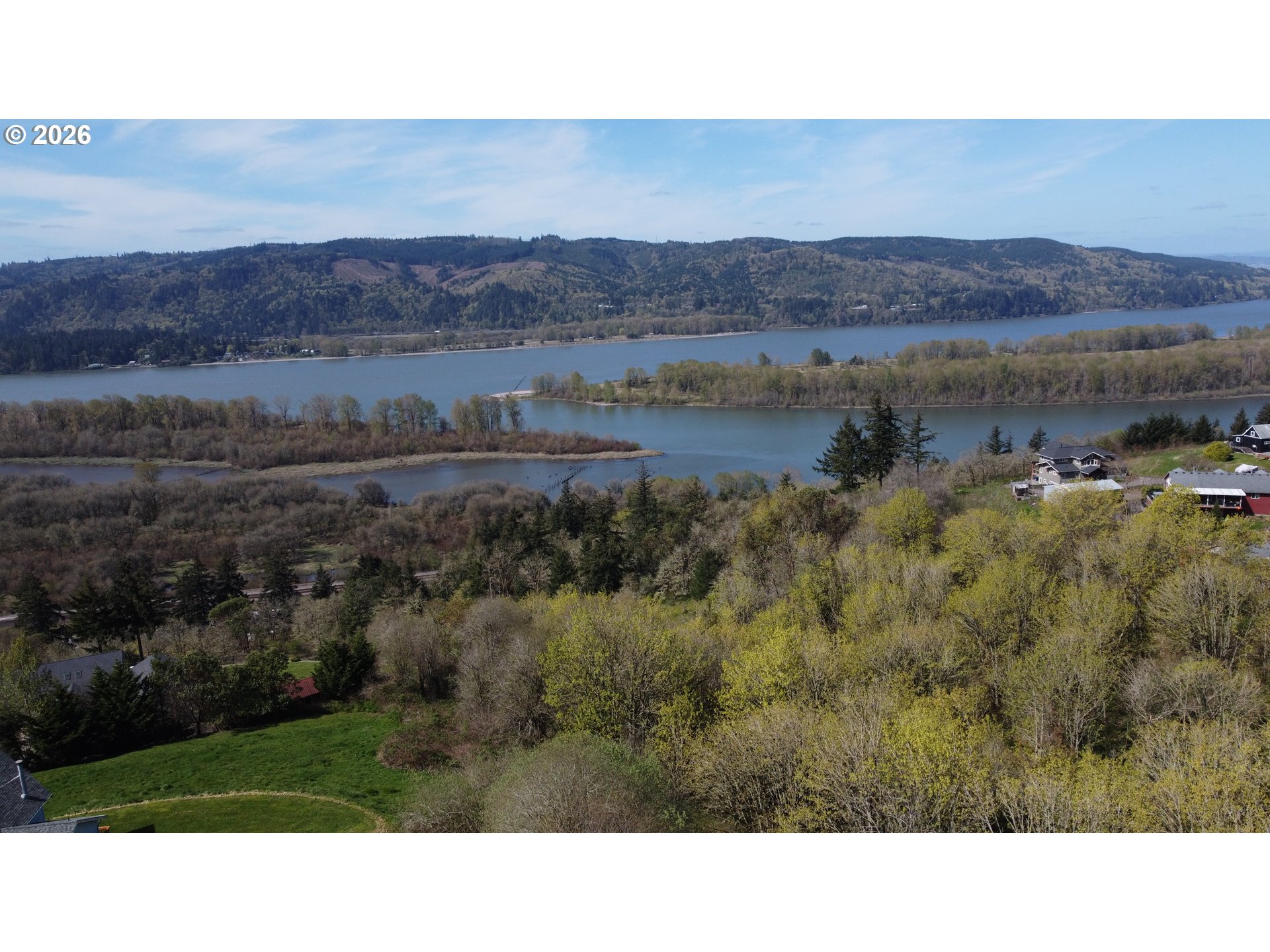 420 Topeka Road Kelso, WA 98626 - Photo 21 of 24 a open area with mountains in the background