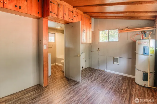 $300,000 | 10461 Highway 410, Naches, WA 98937