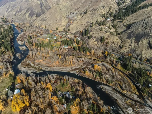 $300,000 | 10461 Highway 410, Naches, WA 98937