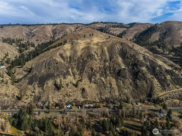 $300,000 | 10461 Highway 410, Naches, WA 98937