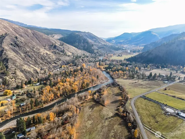 $300,000 | 10461 Highway 410, Naches, WA 98937