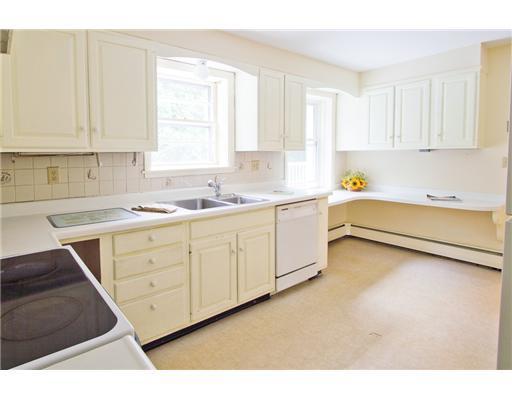 373 Middle Road Falmouth, ME 04105 - Photo 3 of 25 Kitchen.