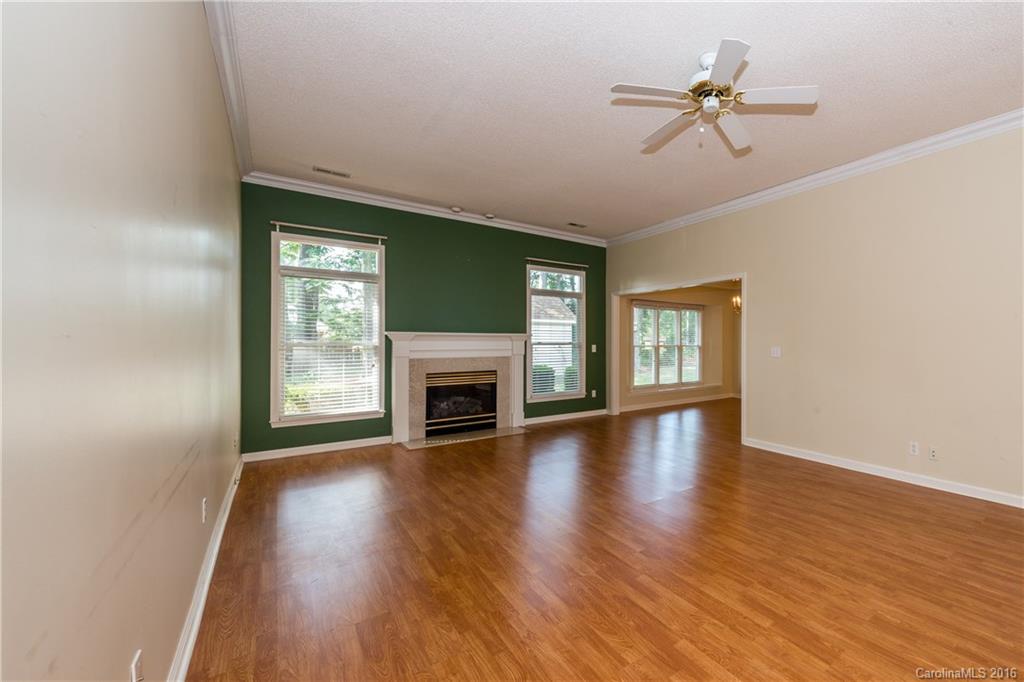 231 Point Wylie Lane Fort Mill, SC 29708 - Photo 4 of 23
