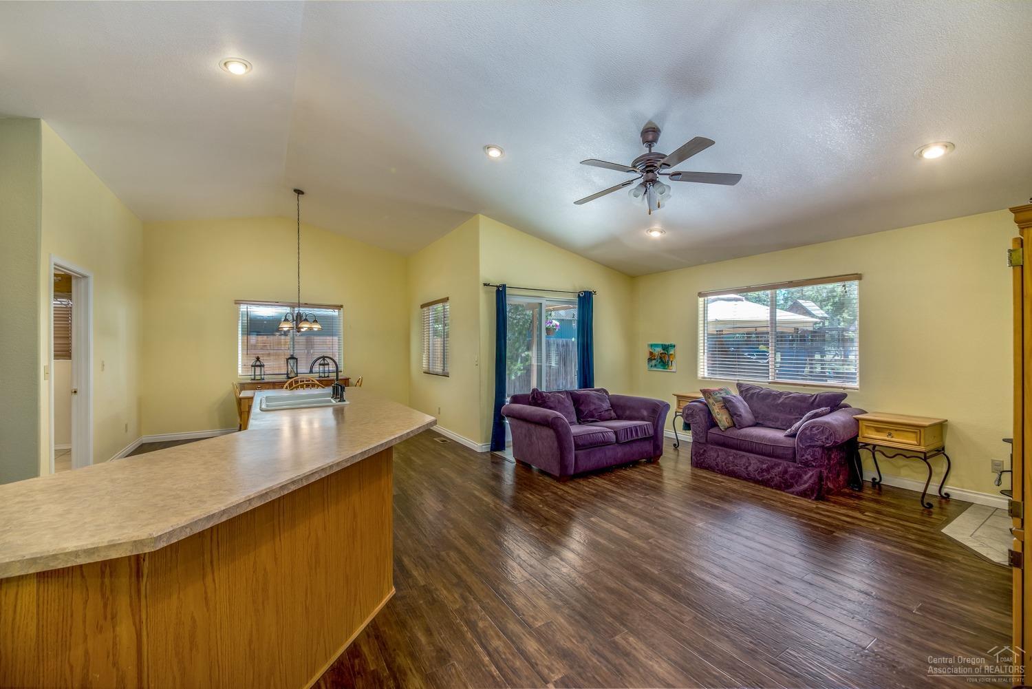 55613 Swan Road Bend, OR 97707 - Photo 4 of 25 Additional Photo