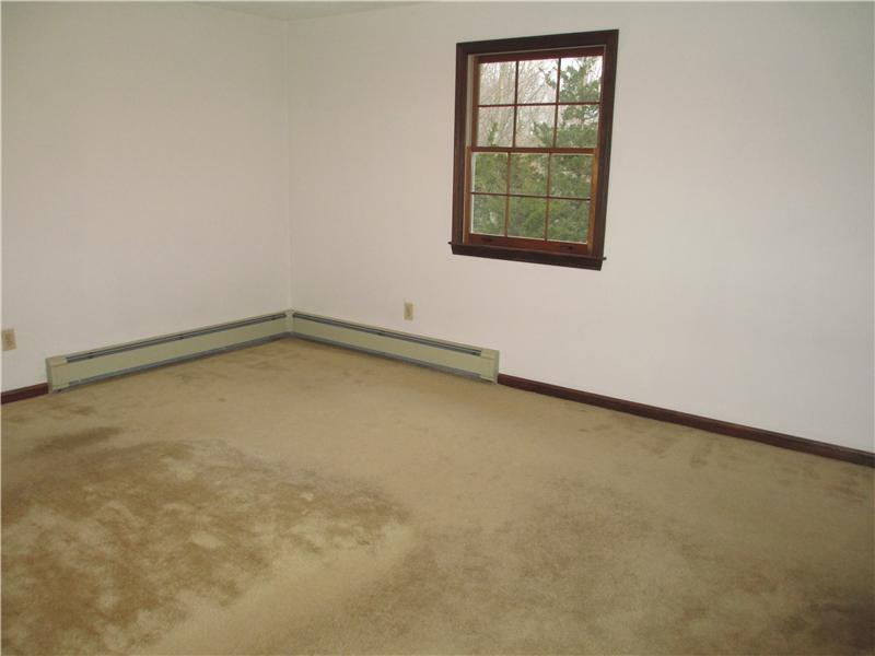 14 Longmeadow Road Lincoln, RI 02865 - Photo 12 of 19 Bedroom.