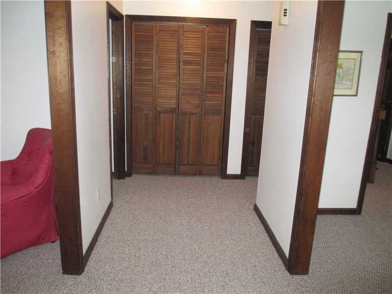 14 Longmeadow Road Lincoln, RI 02865 - Photo 19 of 19 Entry.