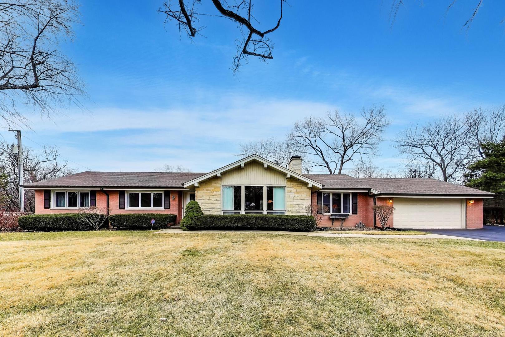 156 High Holborn Lake Forest, IL 60045 - Photo 1 of 29