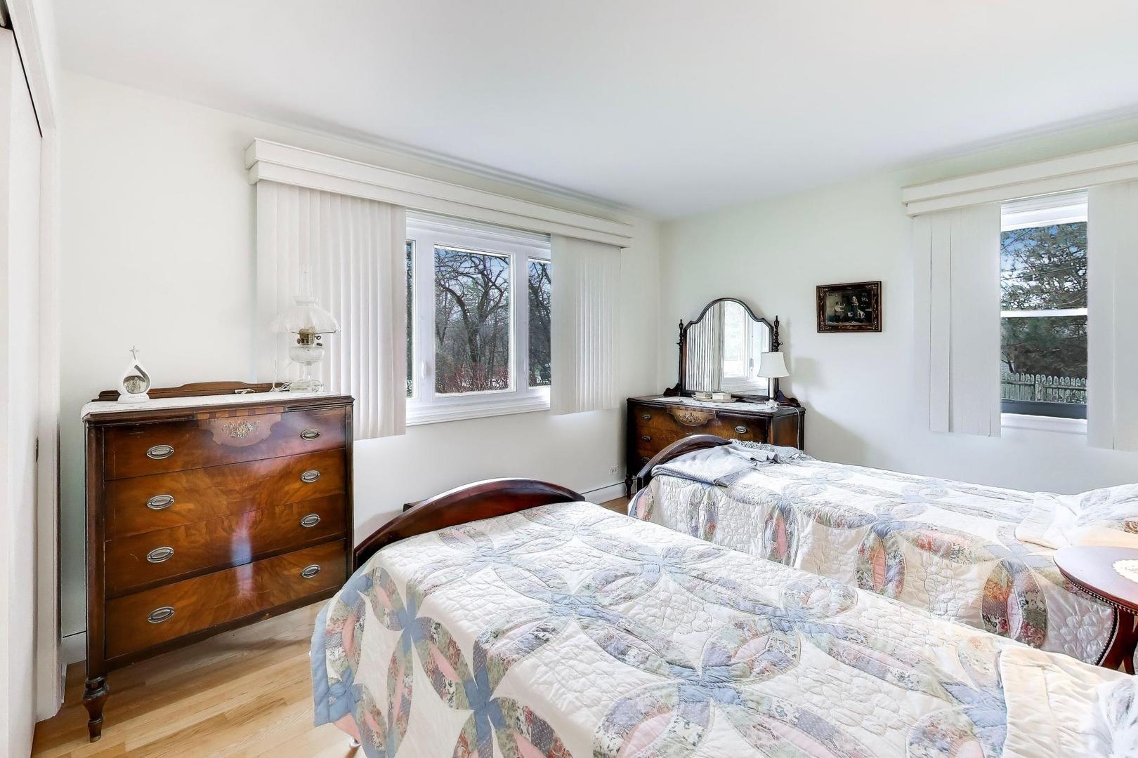 156 High Holborn Lake Forest, IL 60045 - Photo 20 of 29