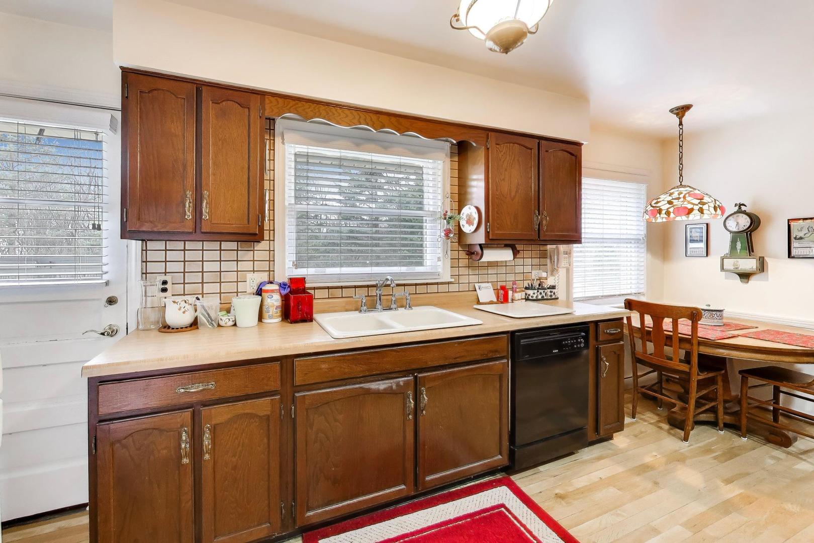 156 High Holborn Lake Forest, IL 60045 - Photo 7 of 29