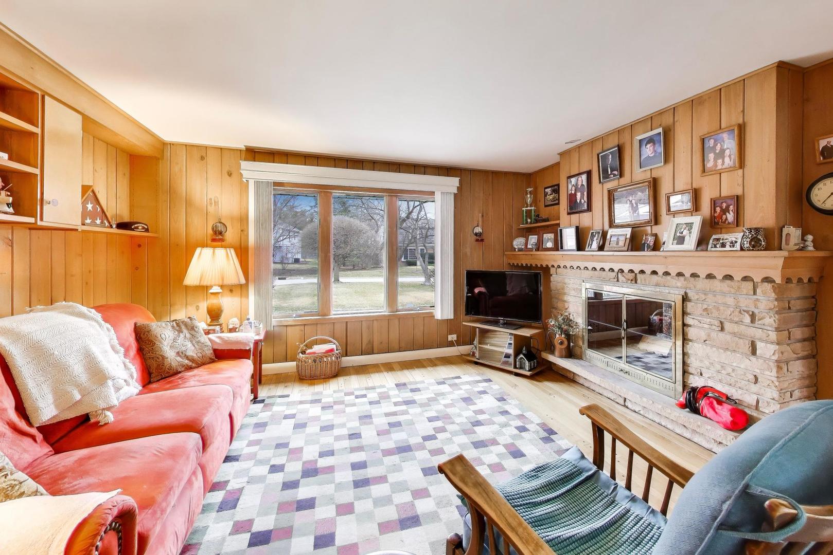 156 High Holborn Lake Forest, IL 60045 - Photo 10 of 29