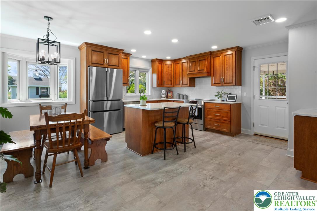 326 Colver Road Nazareth, PA 18064 - Photo 3 of 20