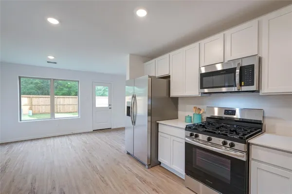 $2,200 | 17914 Becker Lndg Drive, Hockley, TX 77447