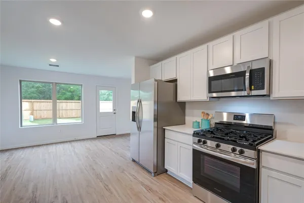 $2,200 | 17914 Becker Lndg Drive, Hockley, TX 77447