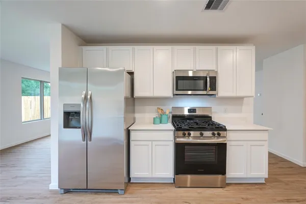 $2,200 | 17914 Becker Lndg Drive, Hockley, TX 77447