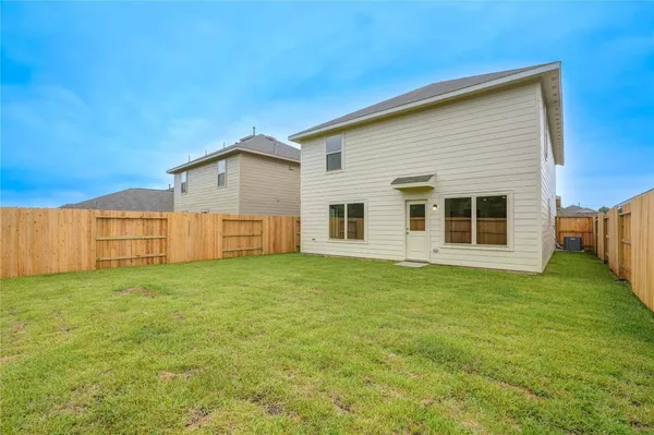 $2,200 | 17914 Becker Lndg Drive, Hockley, TX 77447