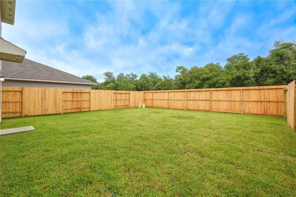 $2,200 | 17914 Becker Lndg Drive, Hockley, TX 77447