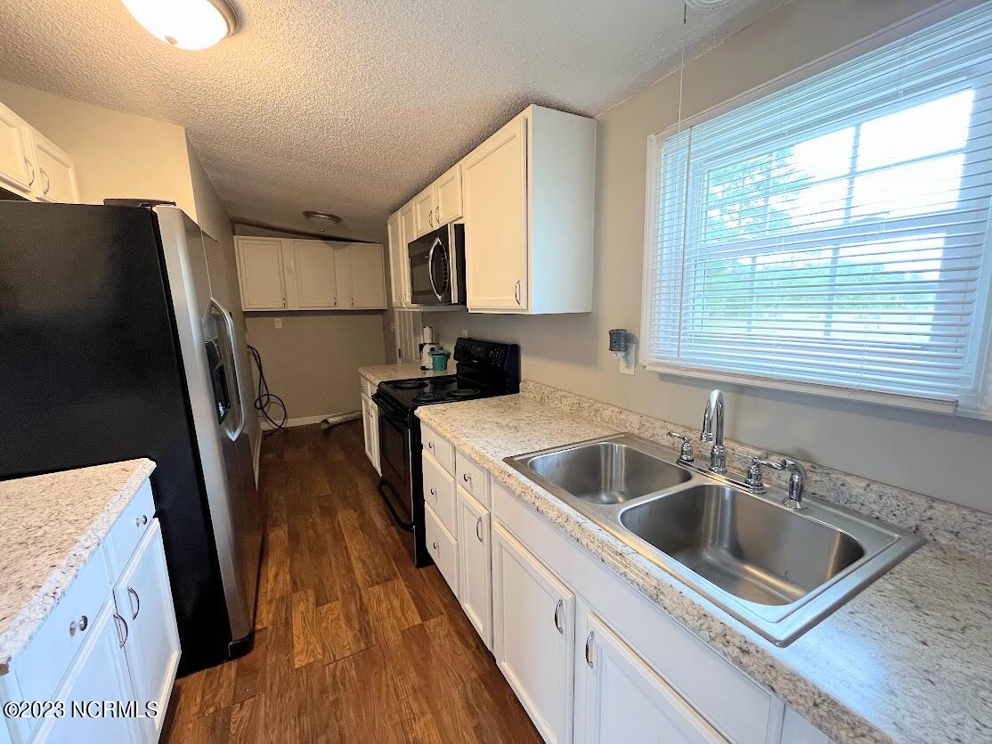 107 Brandie Road Maxton, NC 28364 - Photo 5 of 14 kitchen