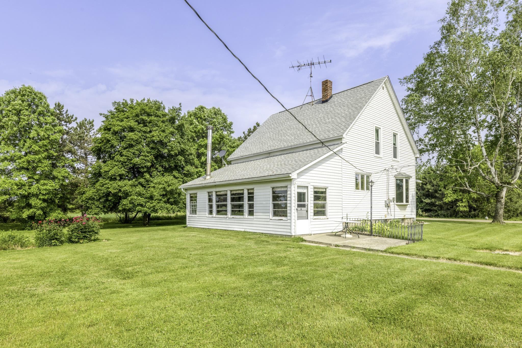 6410 Sheridan Line Road Croswell, MI 48422 - Photo 8 of 55