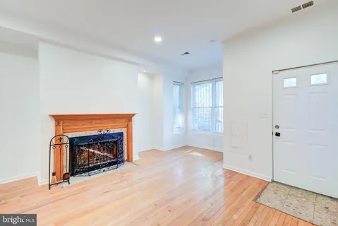 $4,500 | 75 P Street Northwest, Washington, DC 20001