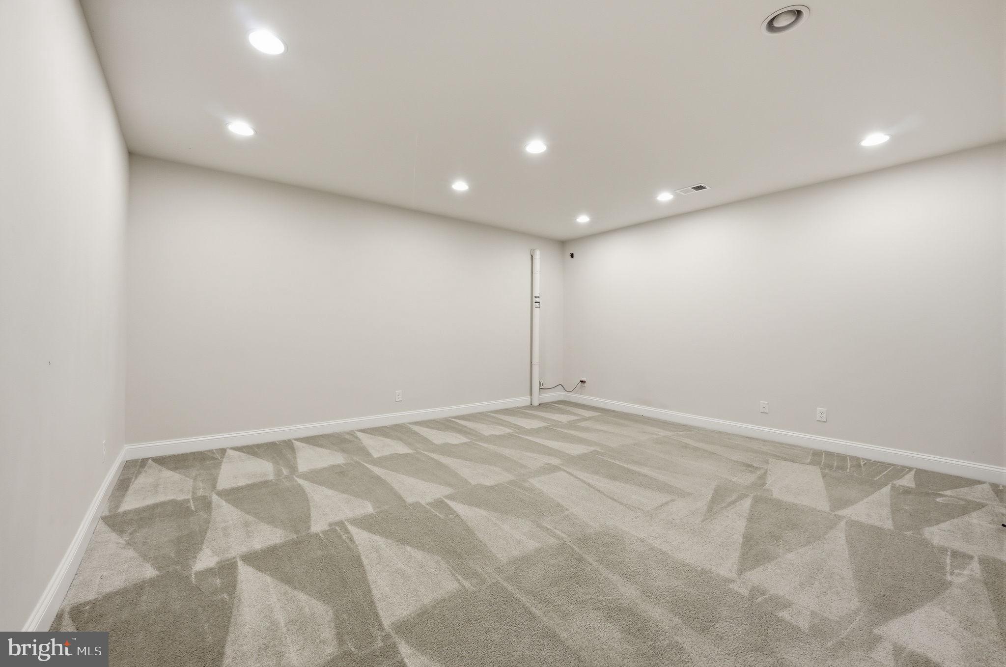42330 Christophers View Terrace Ashburn, VA 20148 - Photo 37 of 46 a view of an empty room