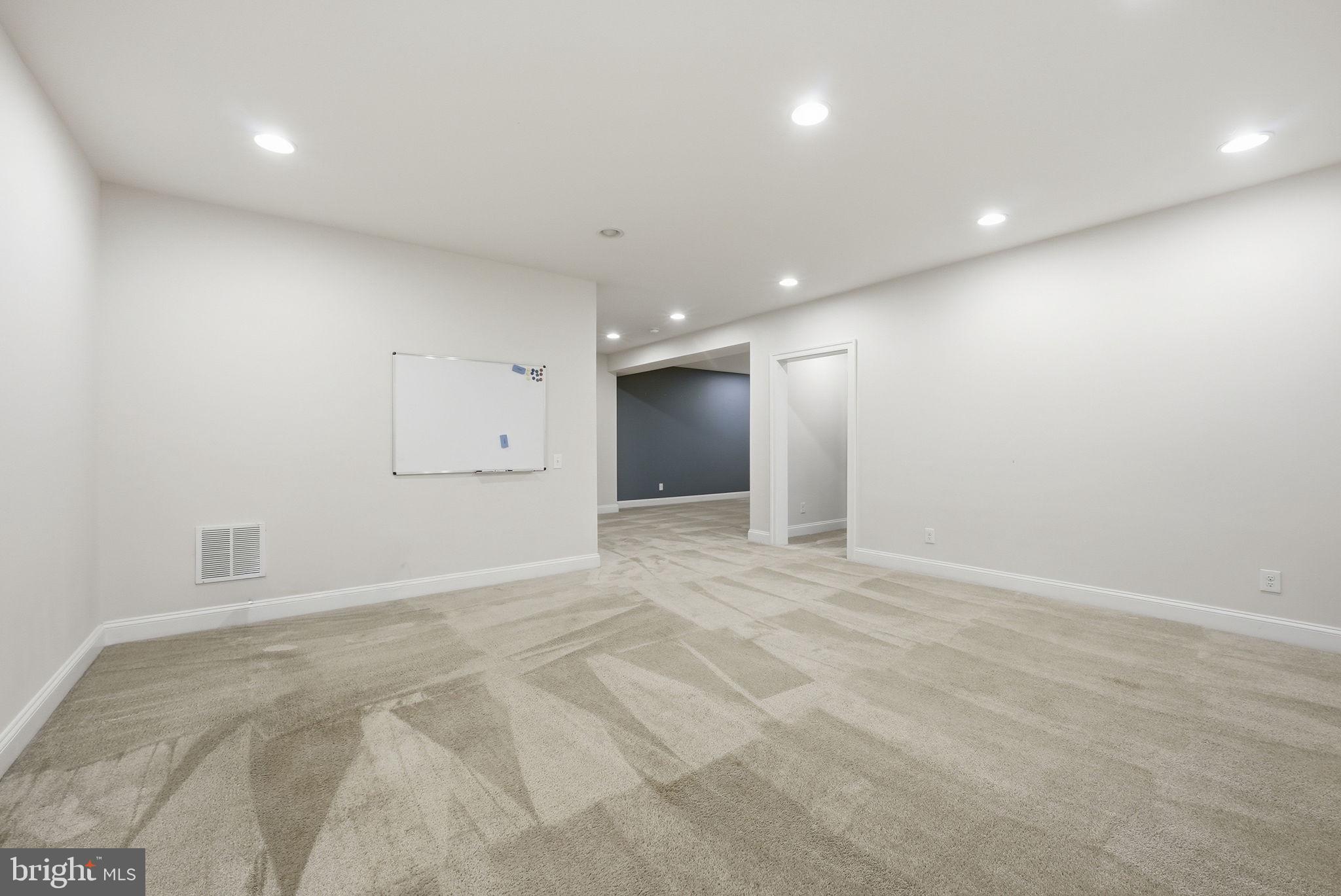 42330 Christophers View Terrace Ashburn, VA 20148 - Photo 38 of 46