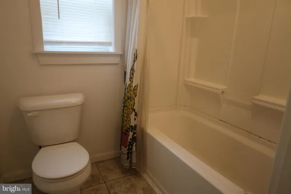 $1,600 | 52 North Main Street, Smithsburg, MD 21783