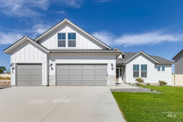 $575,990 | 11725 West Snow Flower Drive, Star, ID 83669