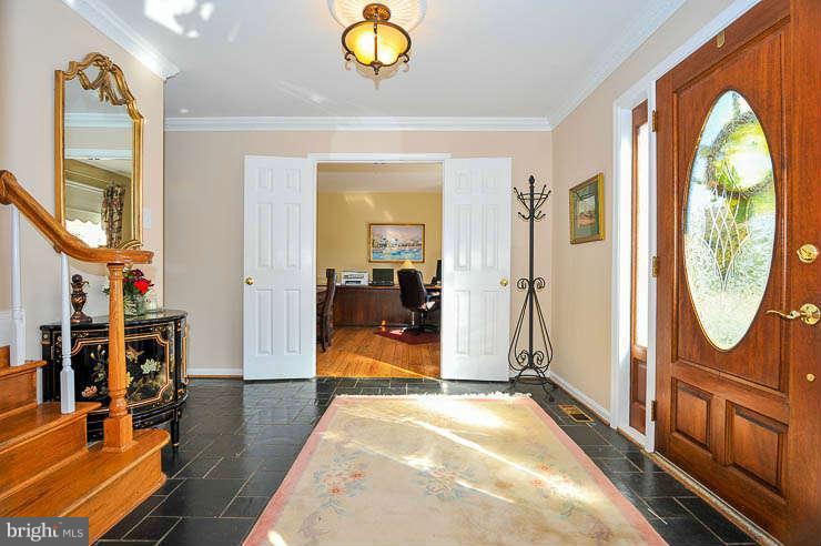 7823 O'Dell Street Springfield, VA 22153 - Photo 2 of 29 Interior (General)