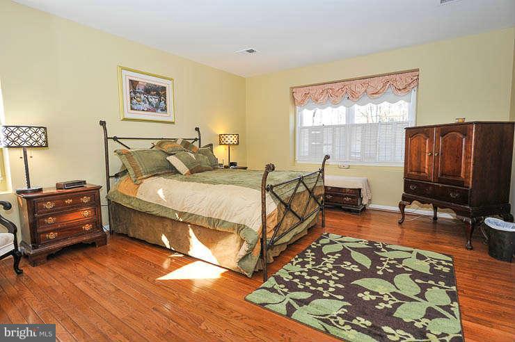 7823 O'Dell Street Springfield, VA 22153 - Photo 13 of 29 Bedroom (Master)