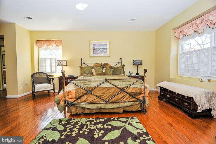 7823 O'Dell Street Springfield, VA 22153 - Photo 18 of 29 Bedroom