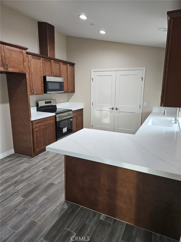 20495 Zuni Road Apple Valley, CA 92307 - Photo 3 of 13