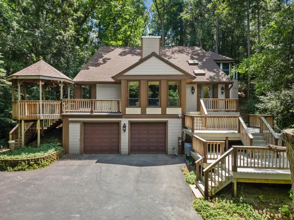 $624,900 | W358-s4711 Chickory Court, Ottawa, WI 53118