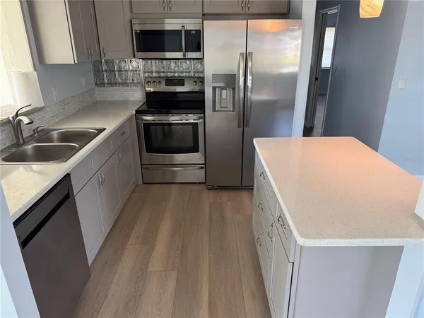 $359,900 | 110 Gloucester Boulevard, Unit 110 & 112, Sun City Center, FL 33573