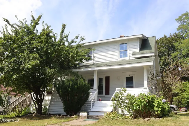 $259,900 | 401 Stanford Avenue, Niskayuna, NY 12304