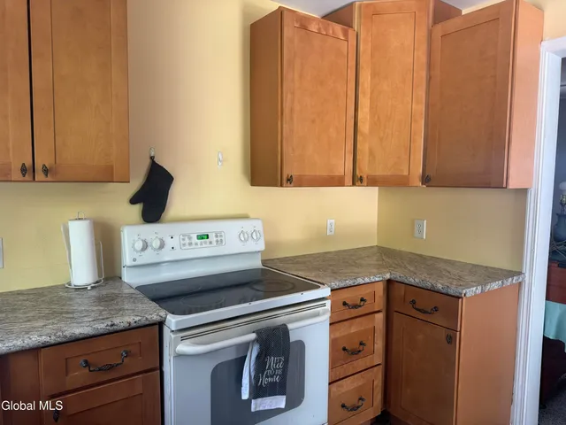 $259,900 | 401 Stanford Avenue, Niskayuna, NY 12304