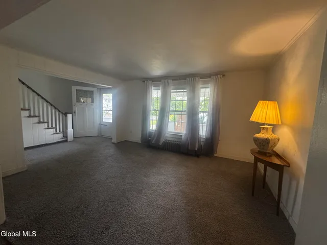 $259,900 | 401 Stanford Avenue, Niskayuna, NY 12304