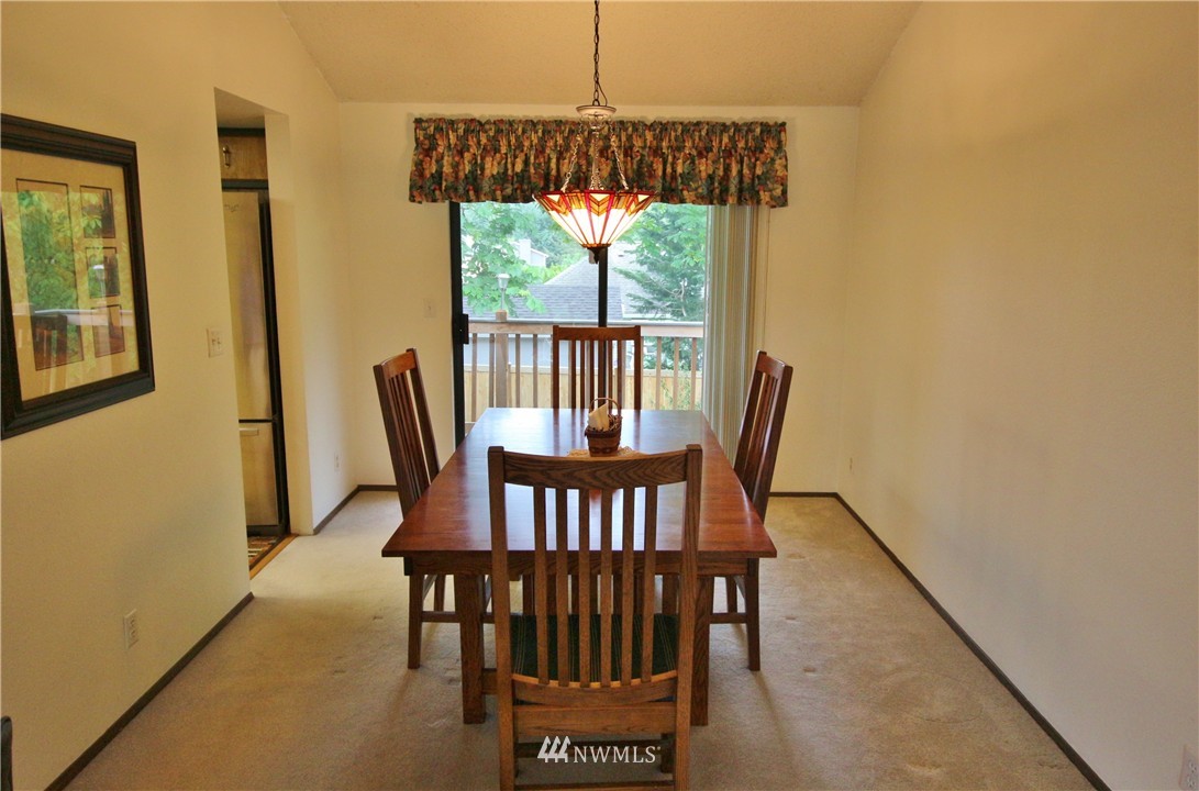 16121 Southeast 179th Street Renton, WA 98058 - Photo 9 of 23 Gallery Image 9