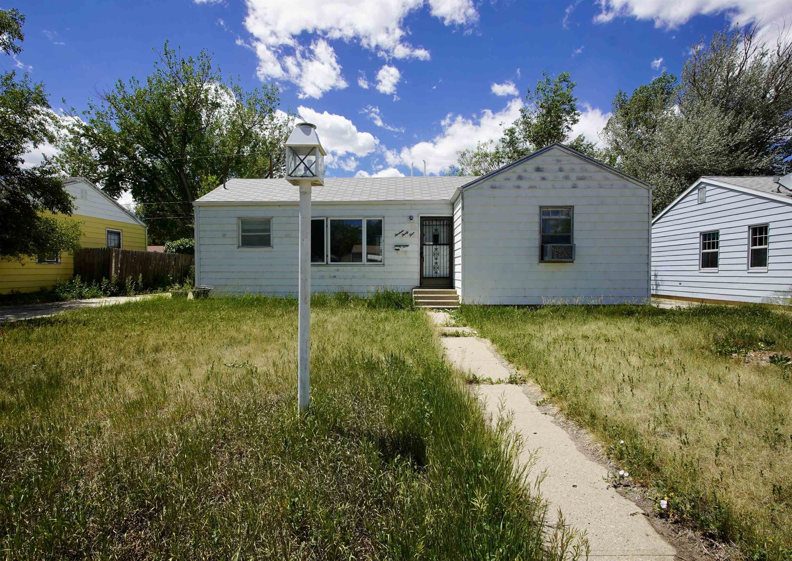 1334 Maple Street Casper, WY 82604 - Photo 2 of 26