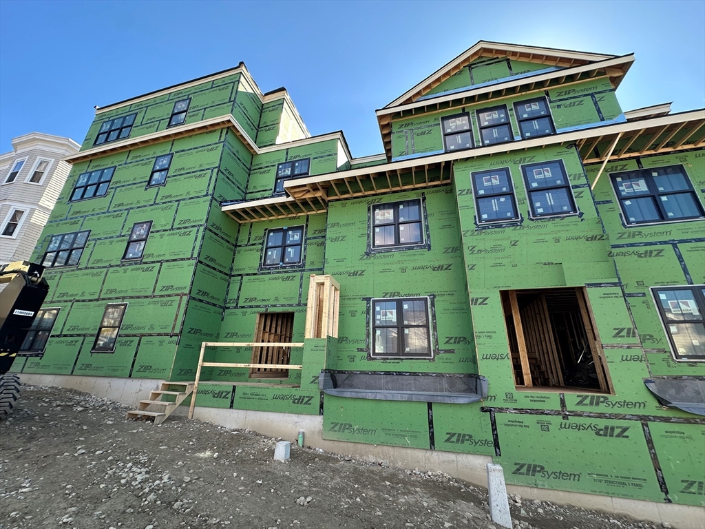 61 Montebello Road, Unit 2 Boston, MA 02130 - Photo 2 of 13