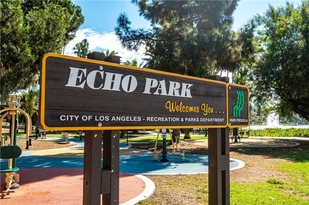 1727 Bellevue Avenue Los Angeles, CA 90026 - Photo 35 of 40 a view of street sign